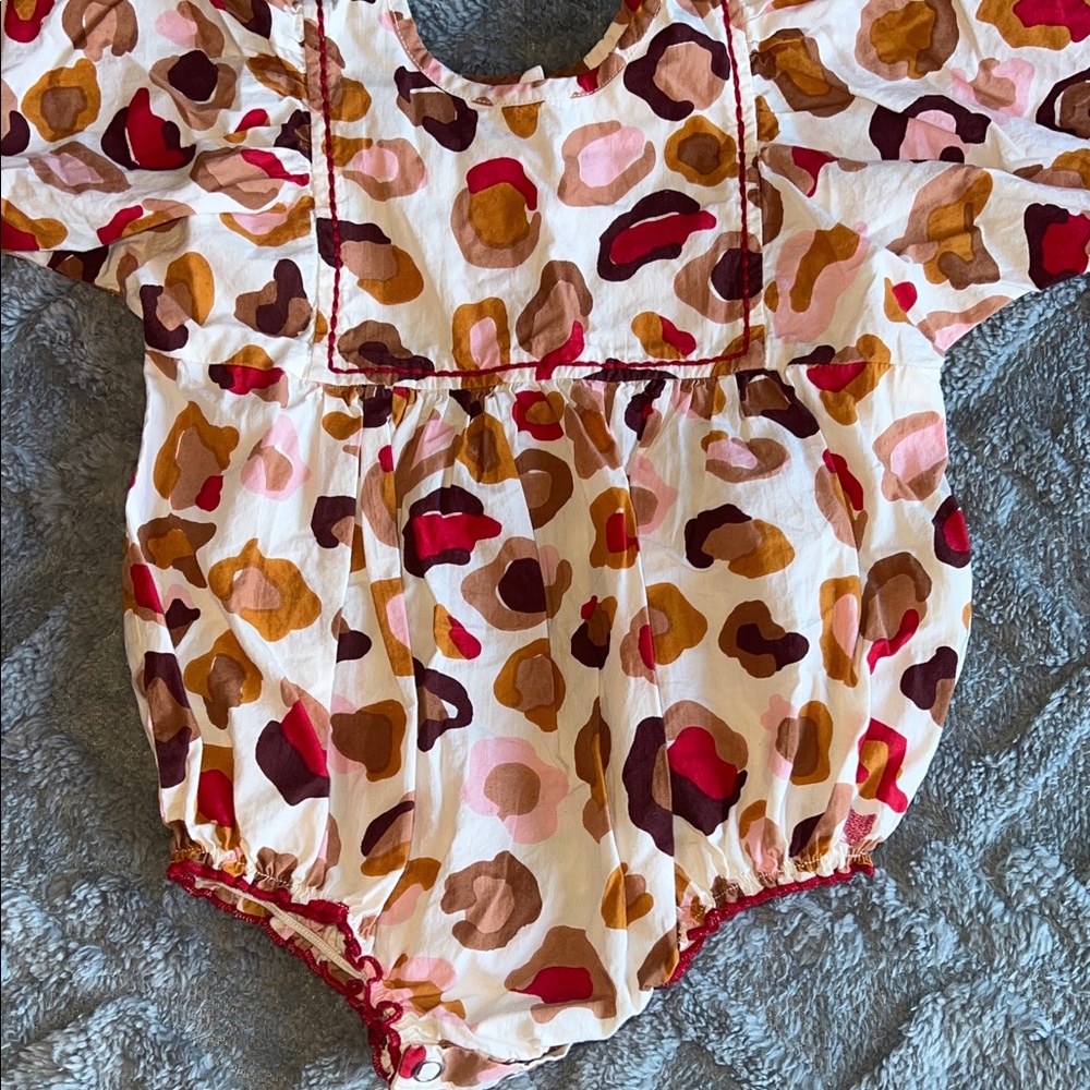 Pink chicken Colorful Baby Romper with Abstract Pattern - Picture 3 of 5